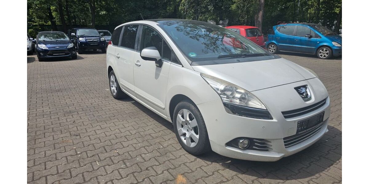 Peugeot 5008 217.381 km 3.999 &euro; Berlin 12349