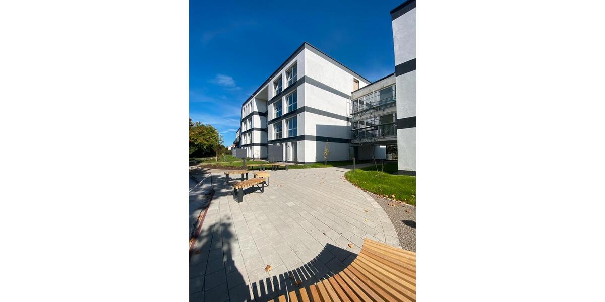 Erstbezug: 2,5 Zimmer mit Küche, Dachterrasse und TG 2.5 zimmer