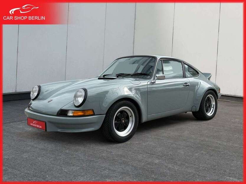 911