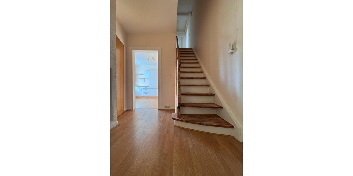 Doppelhaushälfte Wiesbaden Schierstein - 2 Zimmer, 85 m&sup2;, 1.500&euro; | Angebot:26035821