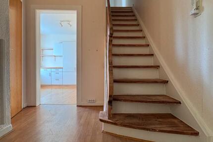 Haus Wiesbaden Schierstein - 2 Zimmer, 85 m&sup2;, 1.500&euro; | Angebot:26035821