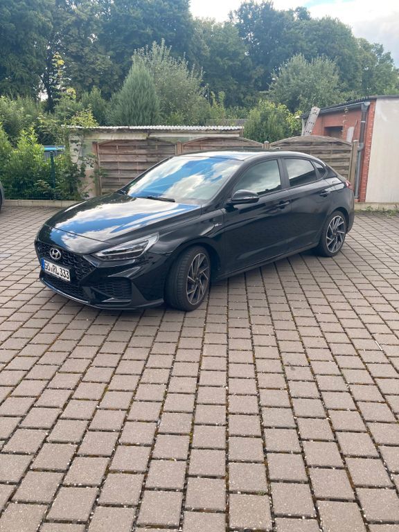i30