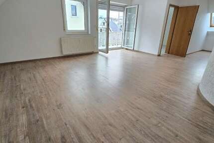 Wohnung Burkhardtsdorf - 3 Zimmer, 85 m&sup2;, 90.000&euro; | Angebot:26751821