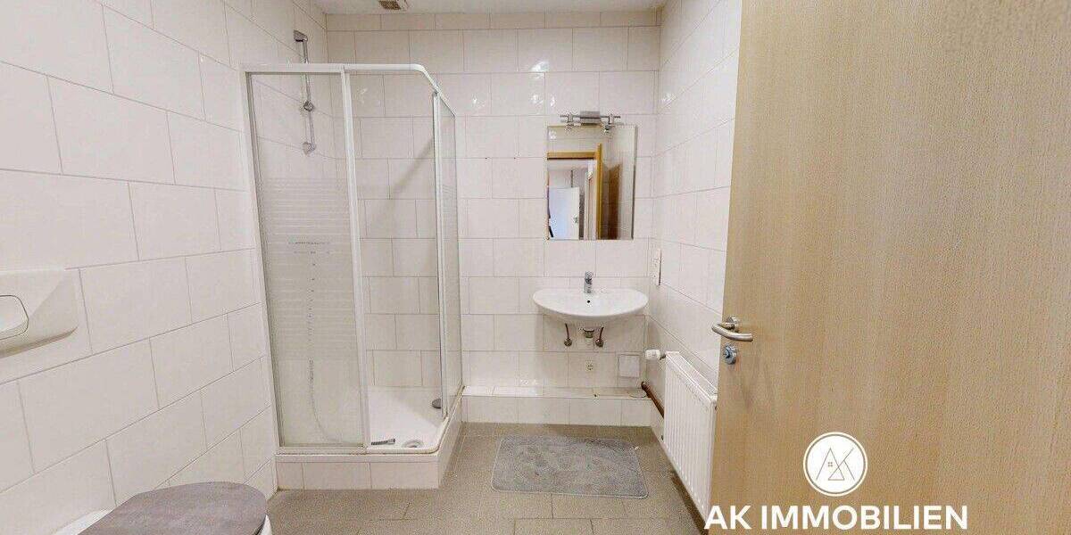 Etagenwohnung Hessisch Oldendorf - 6 Zimmer, 140 m&sup2;, 800&euro; | Angebot:26862704
