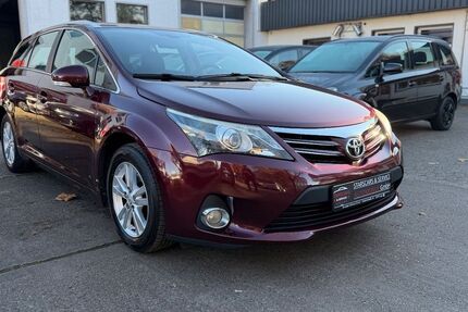 Toyota Avensis 109.000 km 11.450 &euro; Lage 32791