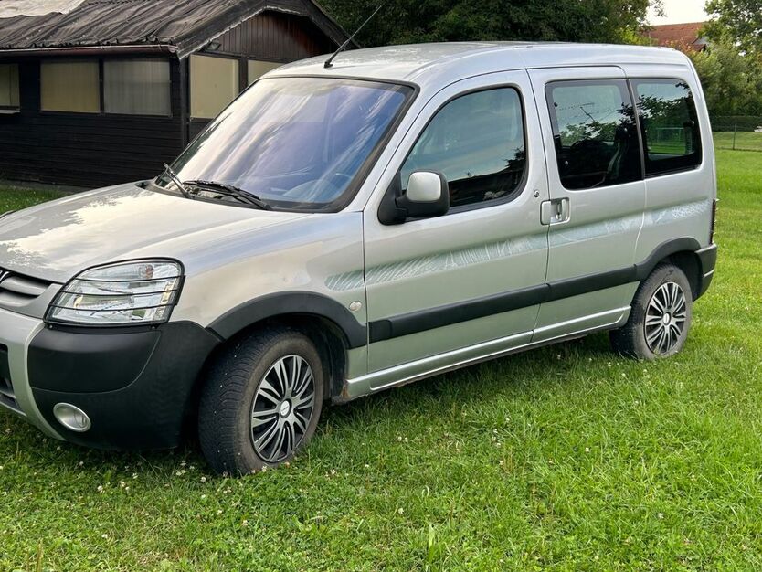 Peugeot Partner 116.940 km 2.900 € Allmendingen 89604