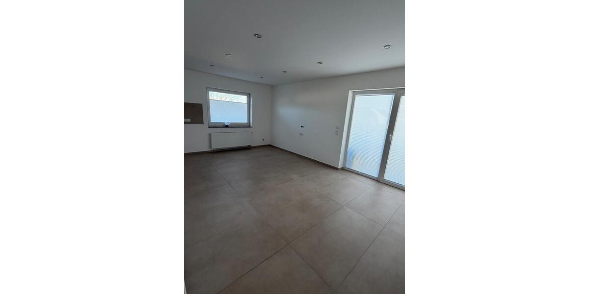 Maisonettenwohnung Hennef (Sieg) - 4 Zimmer, 153 m&sup2;, 2.000&euro; | Angebot:26261247