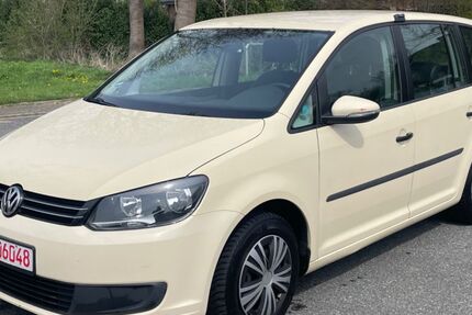 VW Touran 313.000 km 4.500 &euro; Kastorf 23847