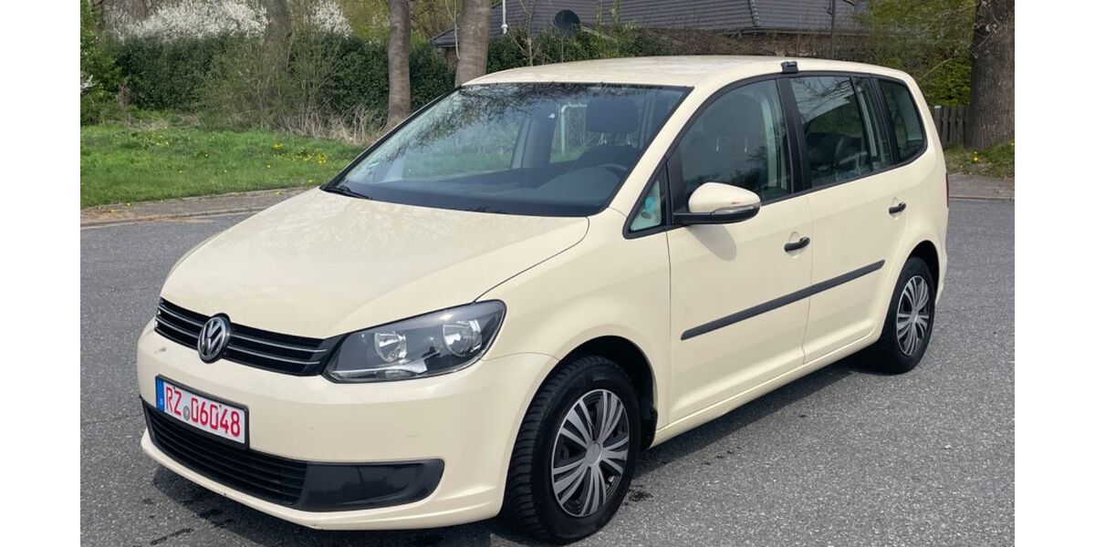 VW Touran 313.000 km 4.500 &euro; Kastorf 23847
