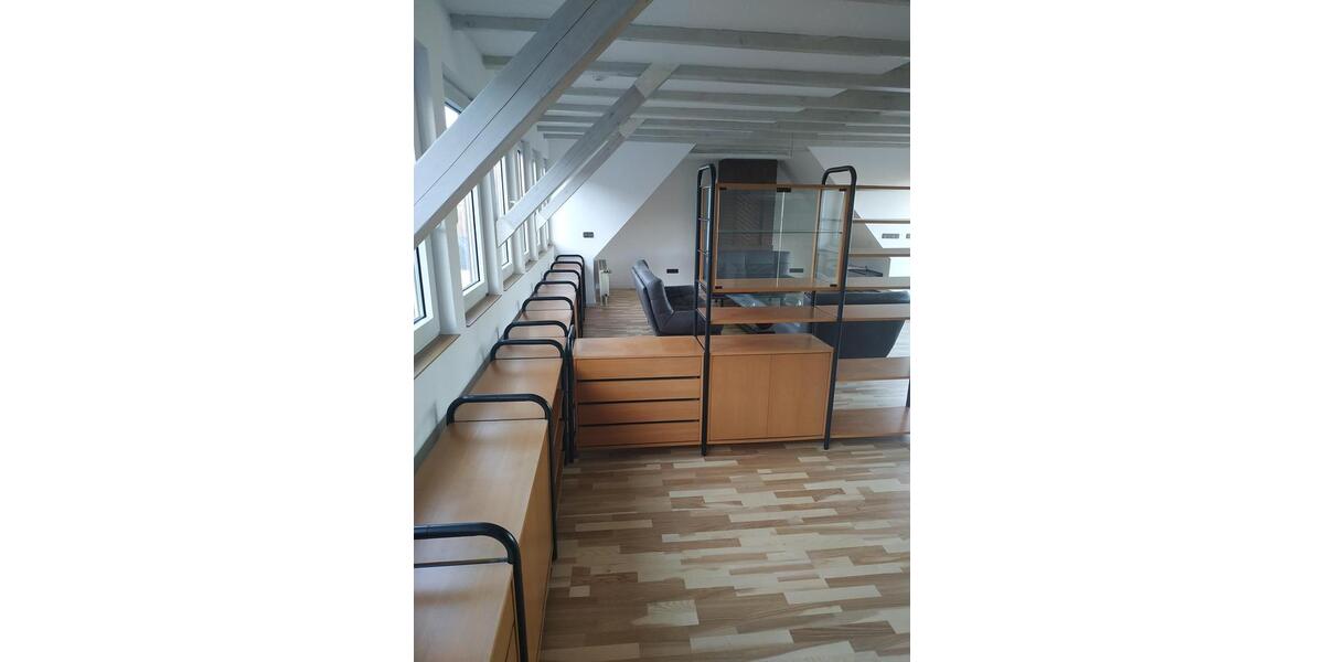 Hochwertiges PENTHOUSE mit 40 qm Süd-Dach-Terrasse, Einbau-Küche und -Schänken, Parkett 2.5 zimmer