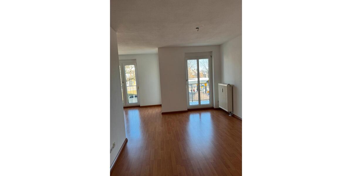 Etagenwohnung Limbach-Oberfrohna Oberfrohna - 3 Zimmer, 80 m&sup2;, 92.000&euro; | Angebot:26987358