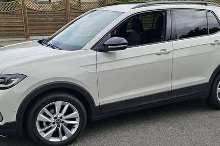 VW T-Cross 16.000 km 22.900 &euro; Wolfsburg, Stadt 38442