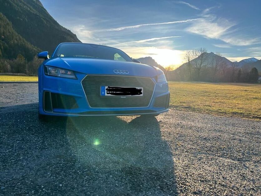 TT