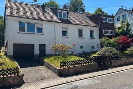Haus Spiesen-Elversberg Elversberg - 7 Zimmer, 150 m&sup2;, 121.000&euro; | Angebot:26960849