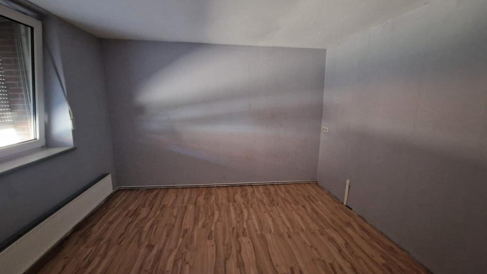 Erdgeschoßwohnung Rodenberg - 7.5 Zimmer, 165 m&sup2;, 1.000&euro; | Angebot:26394121