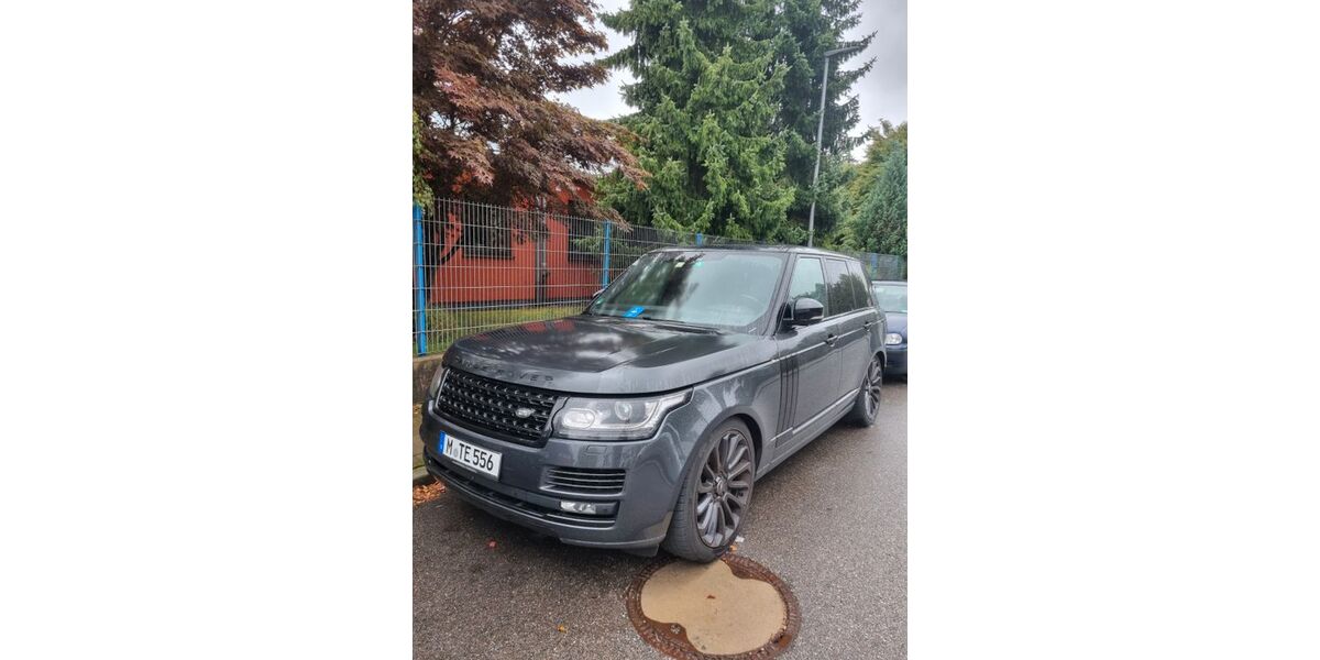 Land Rover Range Rover 154.000 km 28.000 € München 80995