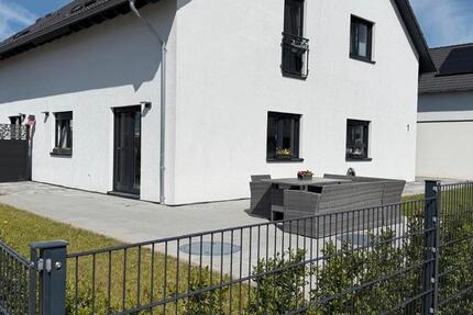 Haus Burgoberbach - 4 Zimmer, 138 m&sup2;, 1.400&euro; | Angebot:26338325