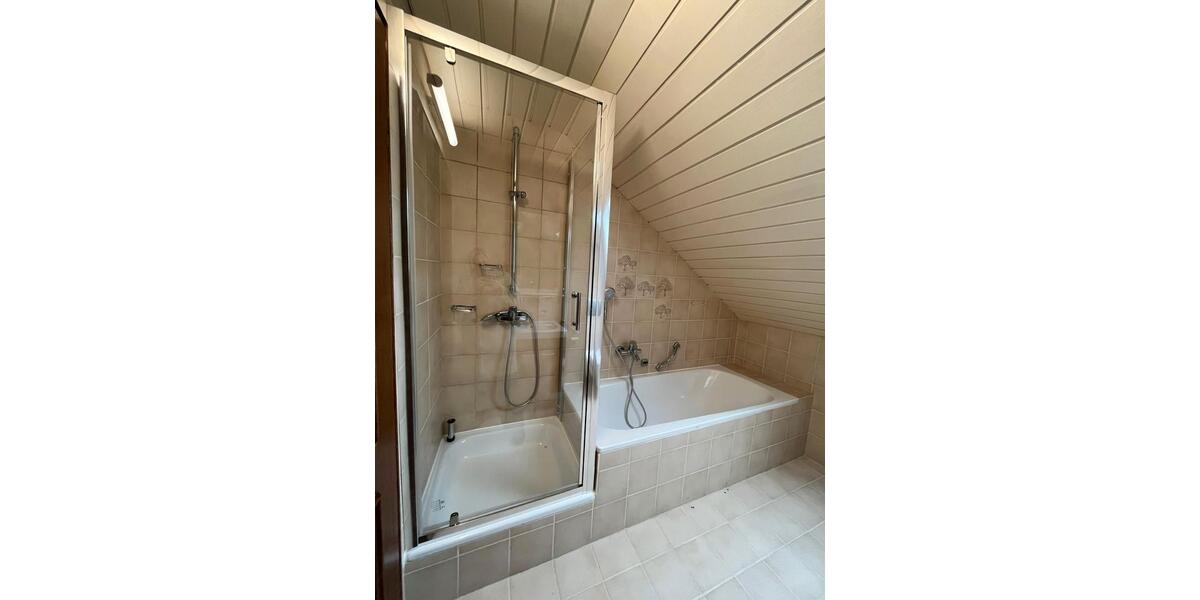 Gemütliche Dachgeschosswohnung in Neunburg vorm Wald zu vermieten 4 zimmer