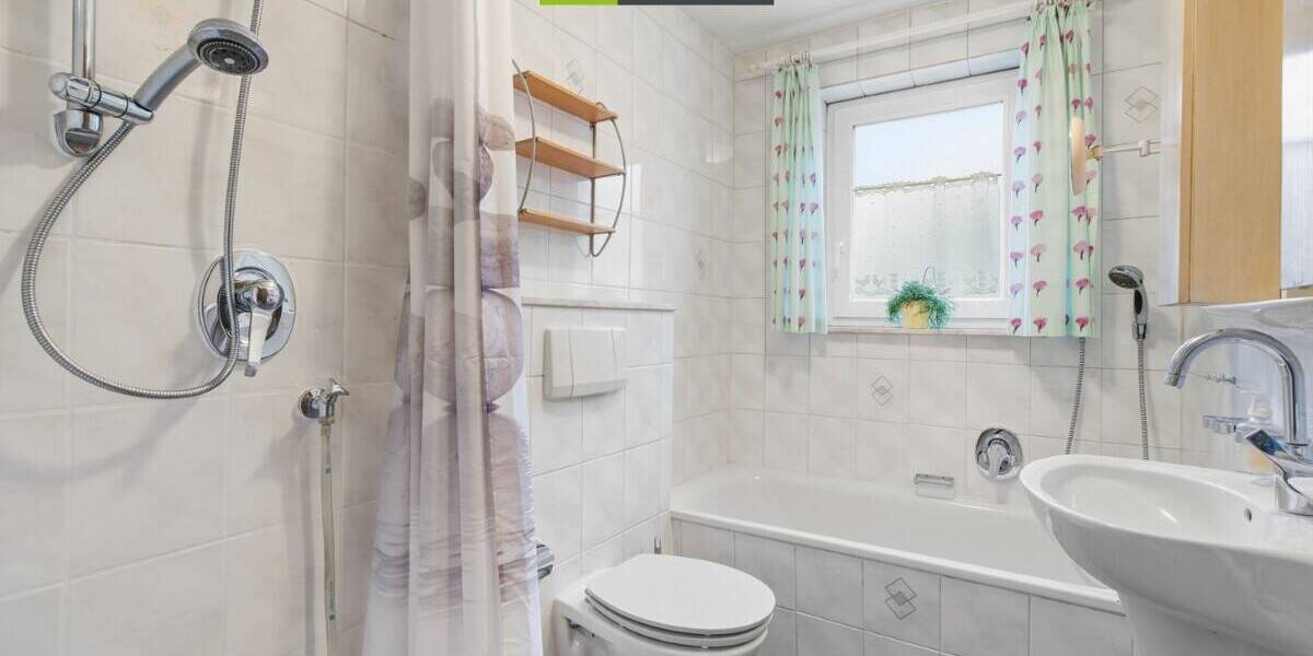 Einfamilienhaus Bad Waldsee - 6 Zimmer, 140 m&sup2;, 529.000&euro; | Angebot:25693619