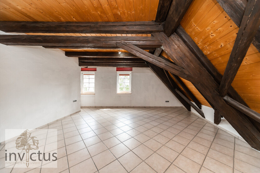 Ein Altbaujuwel in der Stadtmauer – Wohnen mit Geschichte und Komfort in Bad Wimpfen 6 zimmer