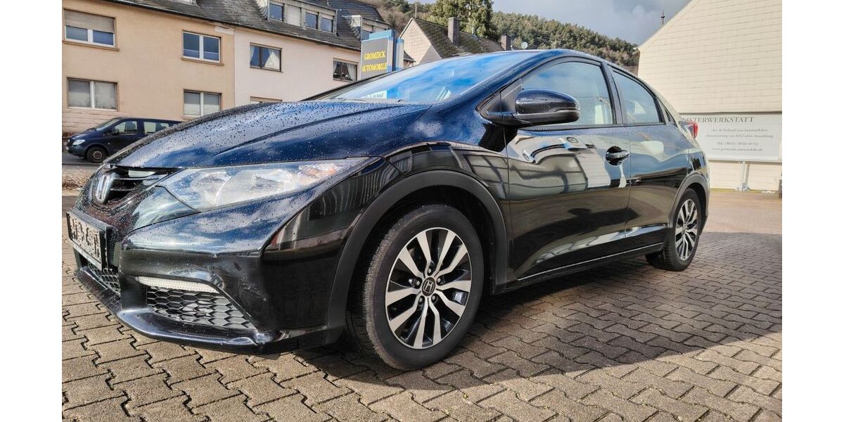 Honda Civic 175.000 km 6.999 &euro; Trier 54294