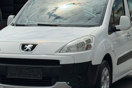 Peugeot Partner 69.386 km 5.999 &euro; Offenbach am Main 63075