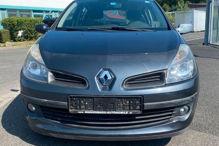 Renault Clio 82.000 km 2.499 € Hanau 63457