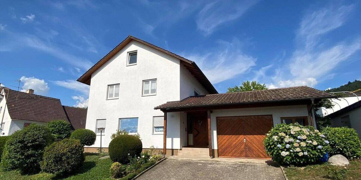 Einfamilienhaus Oberkirch - 6 Zimmer, 143 m&sup2;, 449.000&euro; | Angebot:25703697