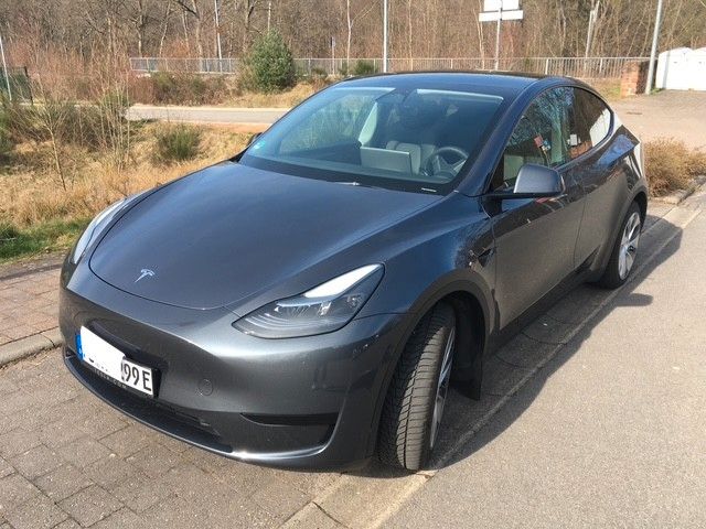 Tesla Model Y 48.096 km 37.500 € Hauenstein 76846