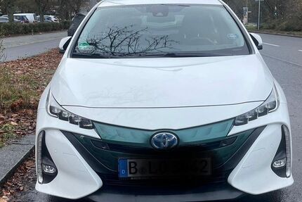 Toyota Prius 62.867 km 17.480 &euro; Berlin 13589
