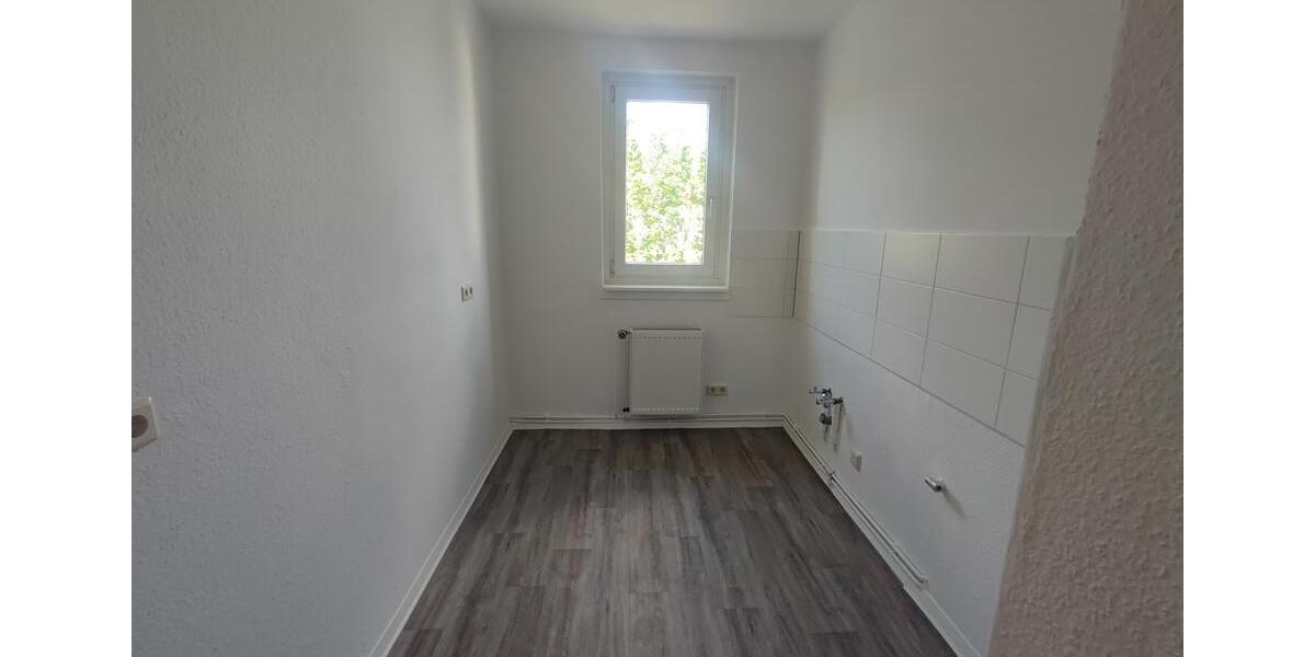 Etagenwohnung Merseburg - 3 Zimmer, 59 m&sup2;, 346&euro; | Angebot:26662545
