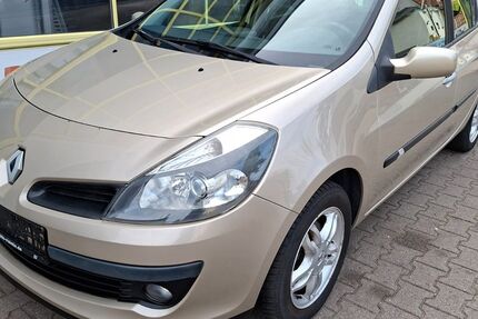 Renault Clio 80.600 km 4.450 &euro; Rathenow 14712
