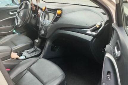 Hyundai SANTA FE 184.000 km 12.650 &euro; Offenbach Hessen 63065