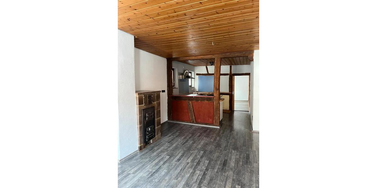 Zentrale 3-Zimmer-Wohnung mit offenem Wohn-Essbereich 3 zimmer