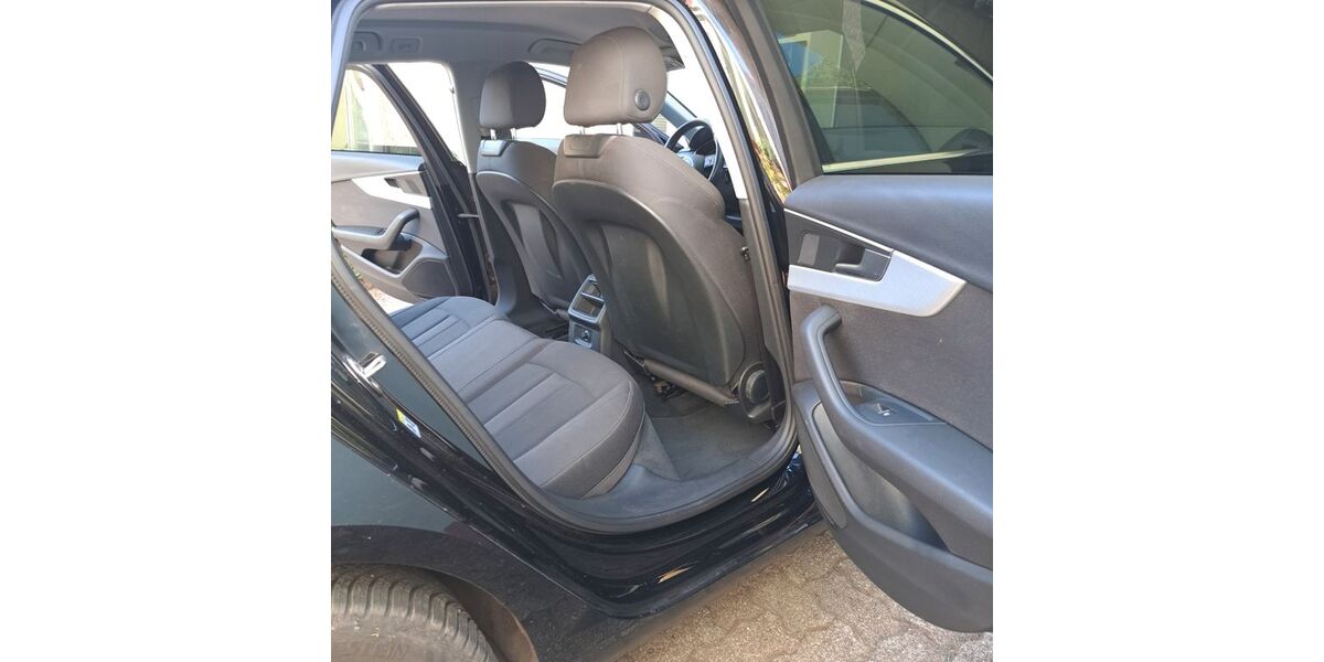 Audi A4 191.900 km 17.100 &euro; Rumbach 76891