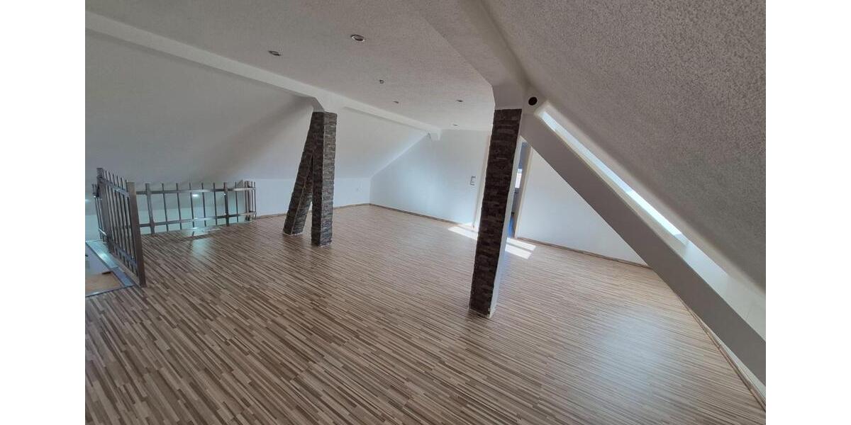 Dachgeschoßwohnung Nennslingen - 2 Zimmer, 85 m&sup2;, 600&euro; | Angebot:26398518