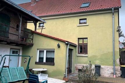 Haus Aschersleben - 6 Zimmer, 200 m&sup2;, 120.000&euro; | Angebot:27034191