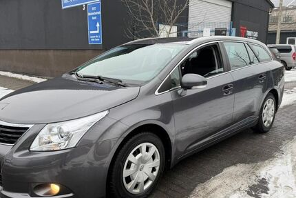 Toyota Avensis 171.450 km 6.500 &euro; Berlin 12681