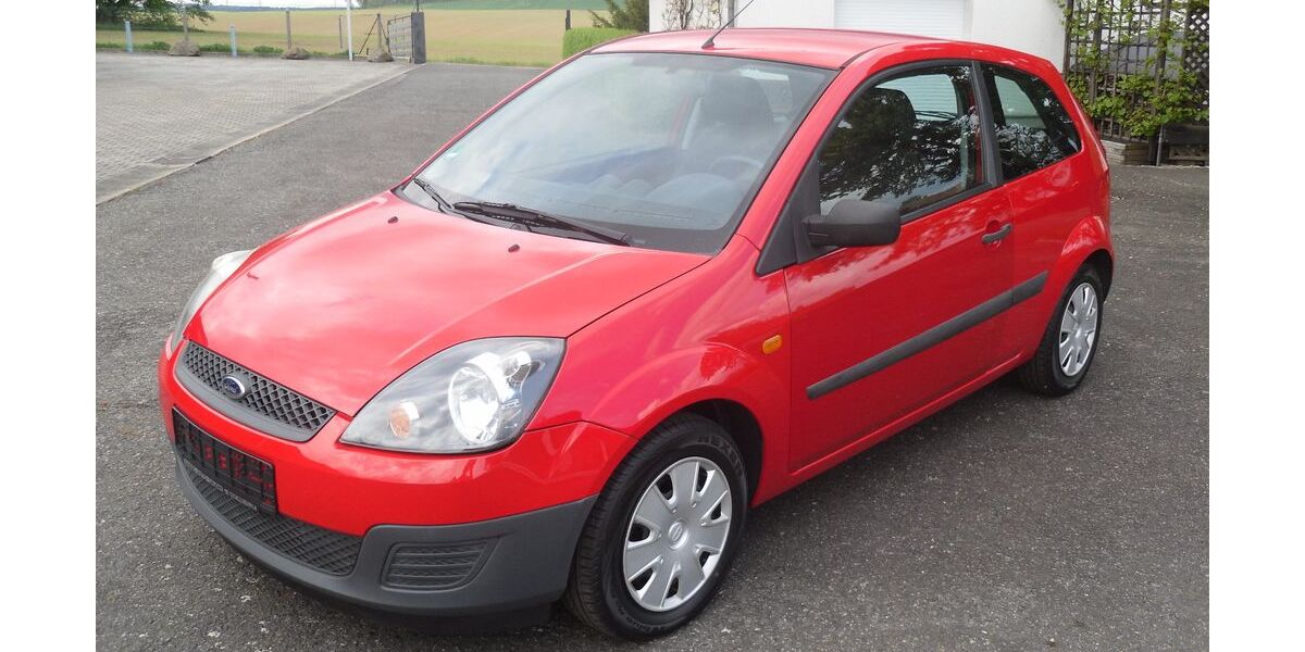 Ford Fiesta 32.980 km 4.000 &euro; Schönau-Berzdorf 02899