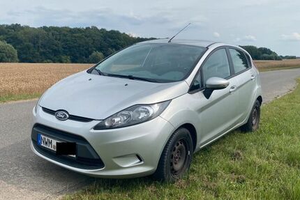 Ford Fiesta 162.800 km 2.600 &euro; Diedrichshagen 23936