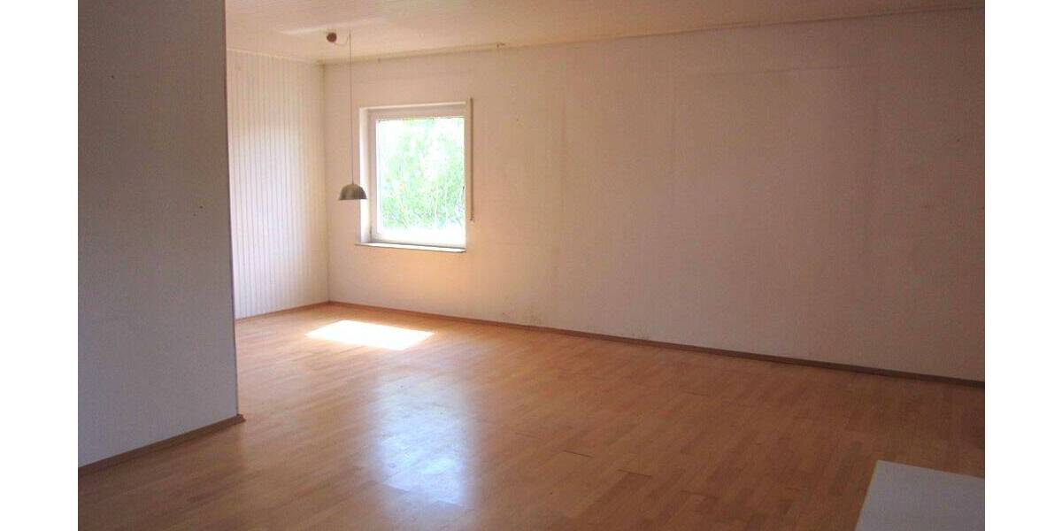 Einfamilienhaus Weisenheim am Sand - 7 Zimmer, 165 m&sup2;, 339.000&euro; | Angebot:25836943