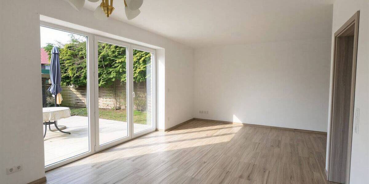 Mehrfamilienhaus, Wohnhaus Basedow - 3 Zimmer, 97 m&sup2;, 1.050&euro; | Angebot:26358936