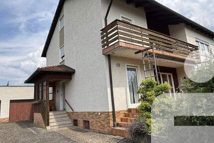 Haus Pfreimd - 7 Zimmer, 200 m&sup2;, 398.000&euro; | Angebot:25192177