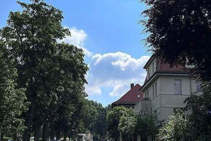 Grundstück für 2 Stadthäuser mit je 3 Wohnungen in der Villensiedlung unweit des Markkleeberger Sees - um weitere 400 m² Wfl. erweiterbar