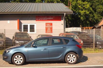 Opel Astra 68.716 km 9.399 &euro; Loxstedt-Hahnenknoop 27612