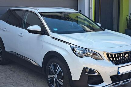Peugeot 3008 86.000 km 18.900 € Greding 91171