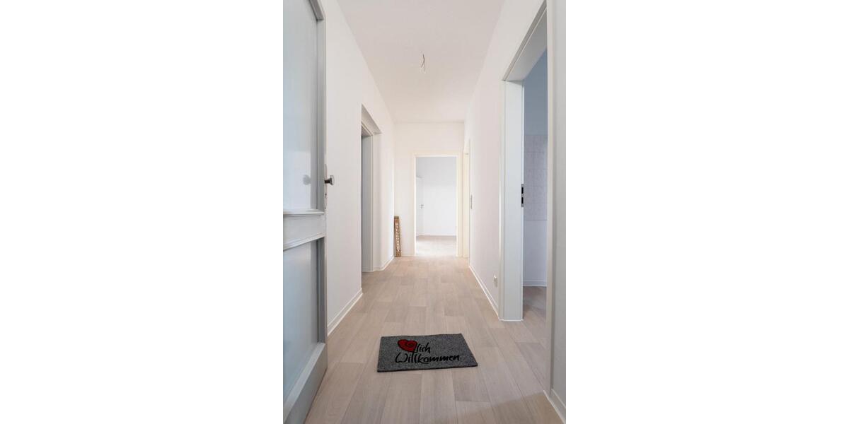 Erdgeschoßwohnung Calbe (Saale) - 3 Zimmer, 71 m&sup2;, 495&euro; | Angebot:26365432