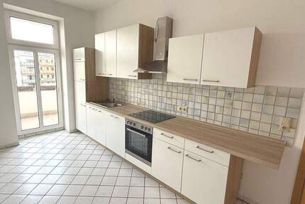 Helle und freundliche 3-RaumWohnung mit Balkon und EBK