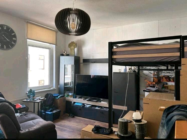 Etagenwohnung Bremerhaven Mitte - 5 Zimmer, 130 m&sup2;, 140.000&euro; | Angebot:26926543