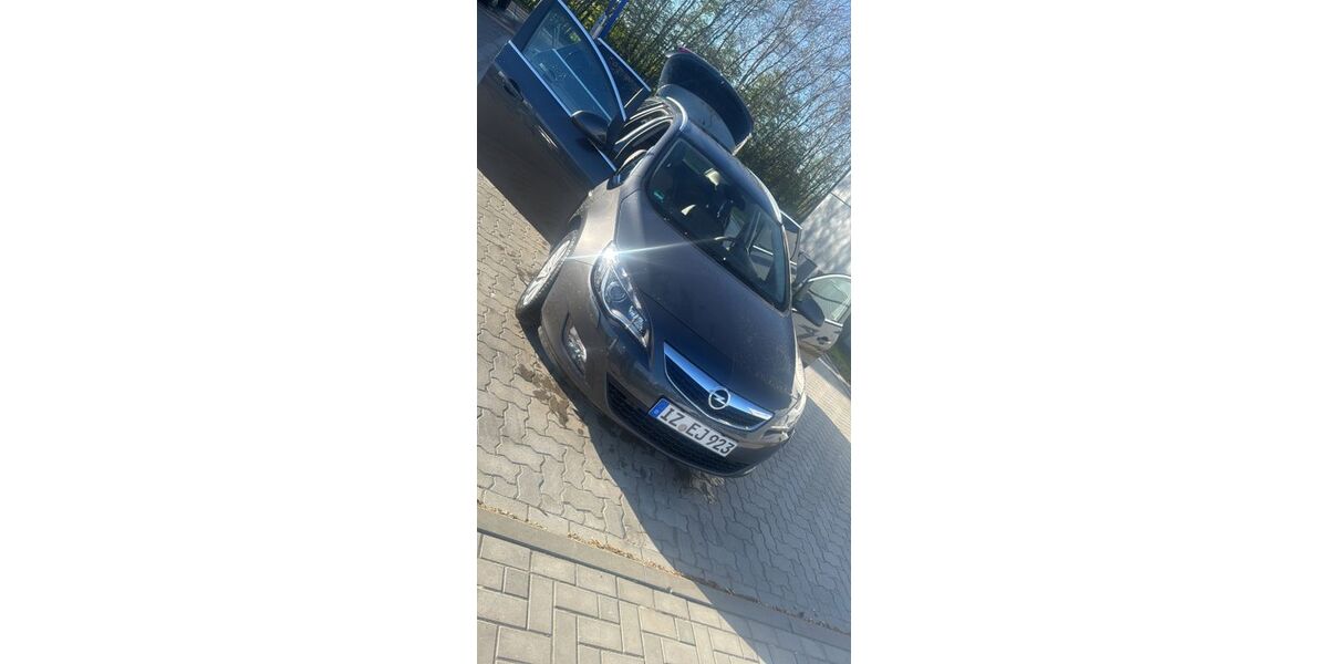 Opel Astra 114.765 km 8.000 &euro; Kiebitzreihe 25368